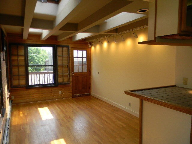 Foto del edificio - 236 W Barnard St