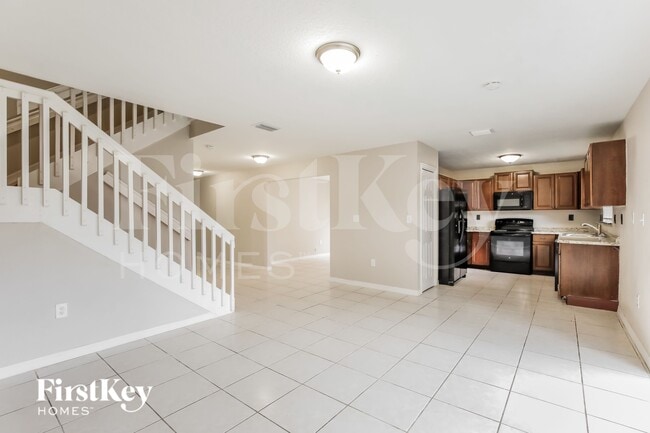 Building Photo - 10561 SW 161st Ave