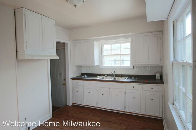 Foto del edificio - 3 br, 2 bath House - 5748 N 40th Street