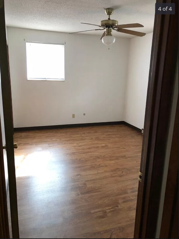 Foto del edificio - 2820 Themis St