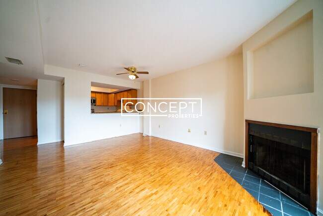 Building Photo - 345 Franklin St