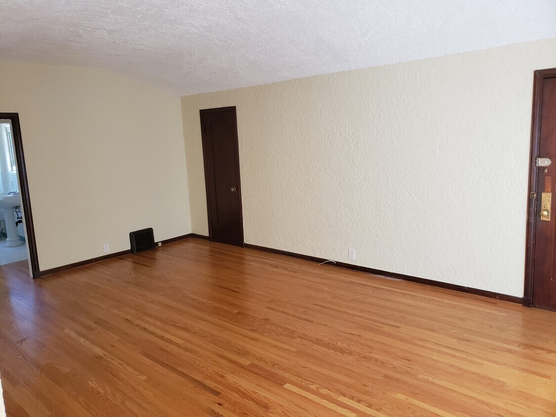 Foto principal - 2137 Vine St