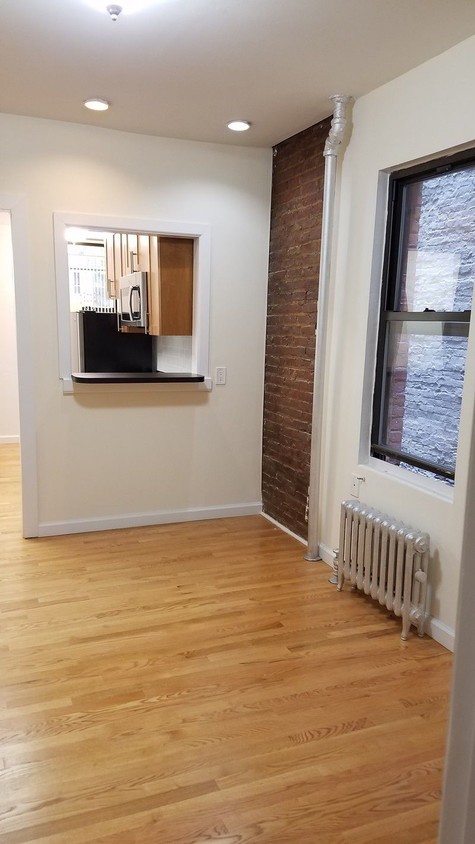 Primary Photo - 113 St Marks Pl