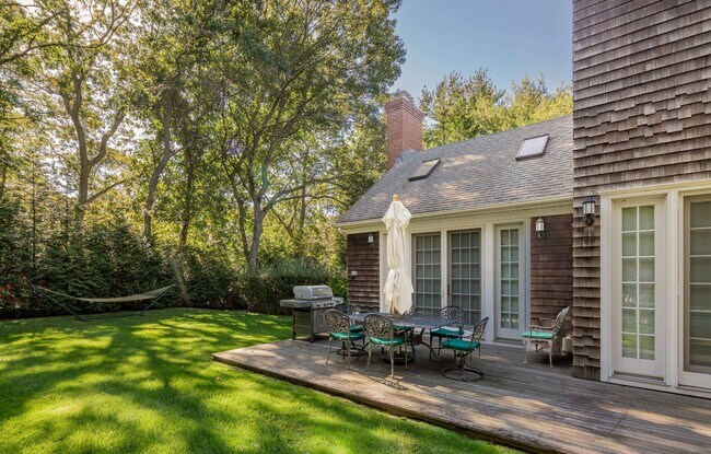 Foto del edificio - 18 Cuffee Dr