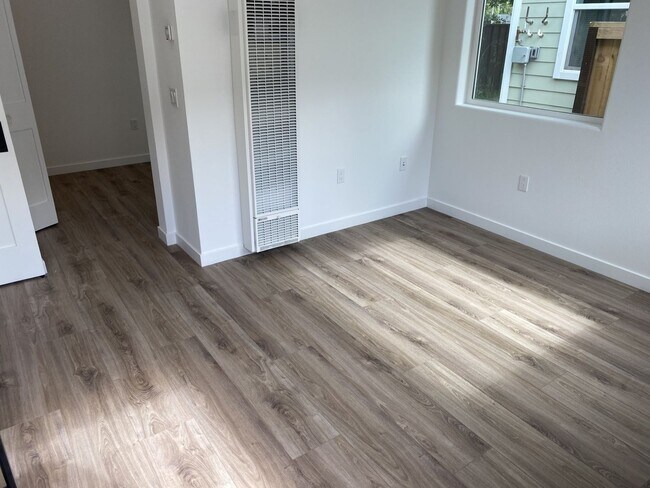 Foto del edificio - 2012-2014 Elson Wy