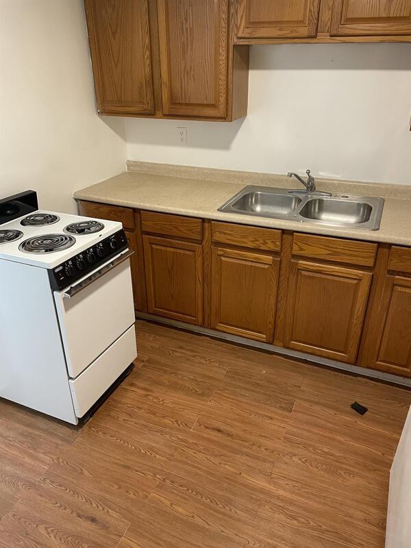 Photo - 31 N Elm St Apartment