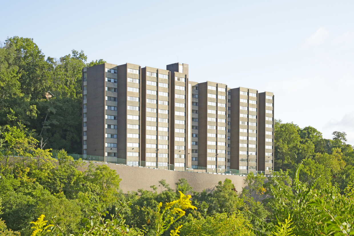 Foto principal - Walnut Towers at Frick Park