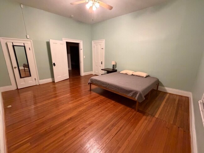 Dormitorio B - 619 3rd Ave