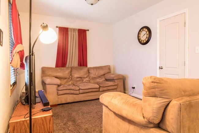 Foto del edificio - 822 N 13th St