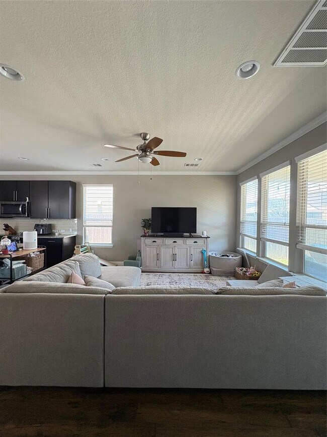 Foto del edificio - 3800 Kennedy Grace Ln