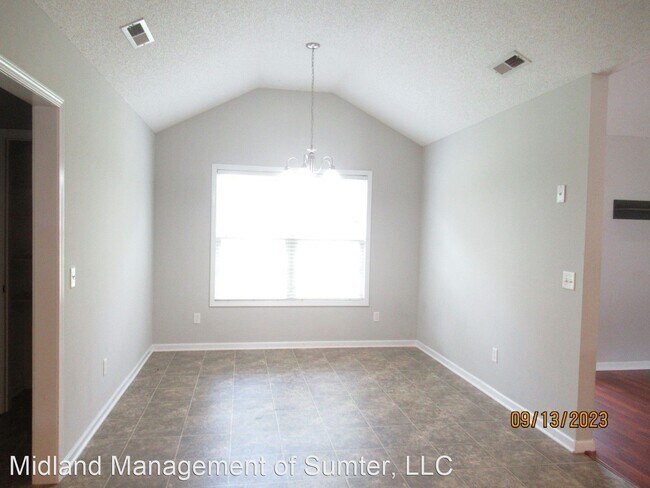 Foto del edificio - 3 br, 2 bath House - 2775 Navigator Cr