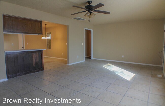 Building Photo - 3 br, 2 bath House - 616 NW 117th St.