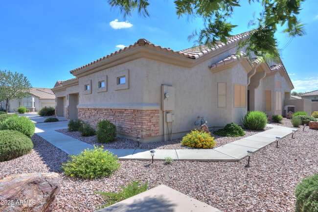 Building Photo - 1441 N Desert Willow St
