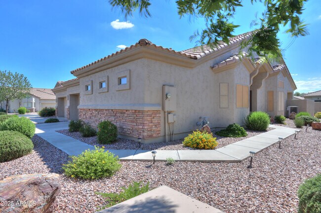 Foto del edificio - 1441 N Desert Willow St
