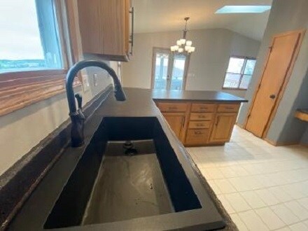 Foto principal - 3626 King Dr SW
