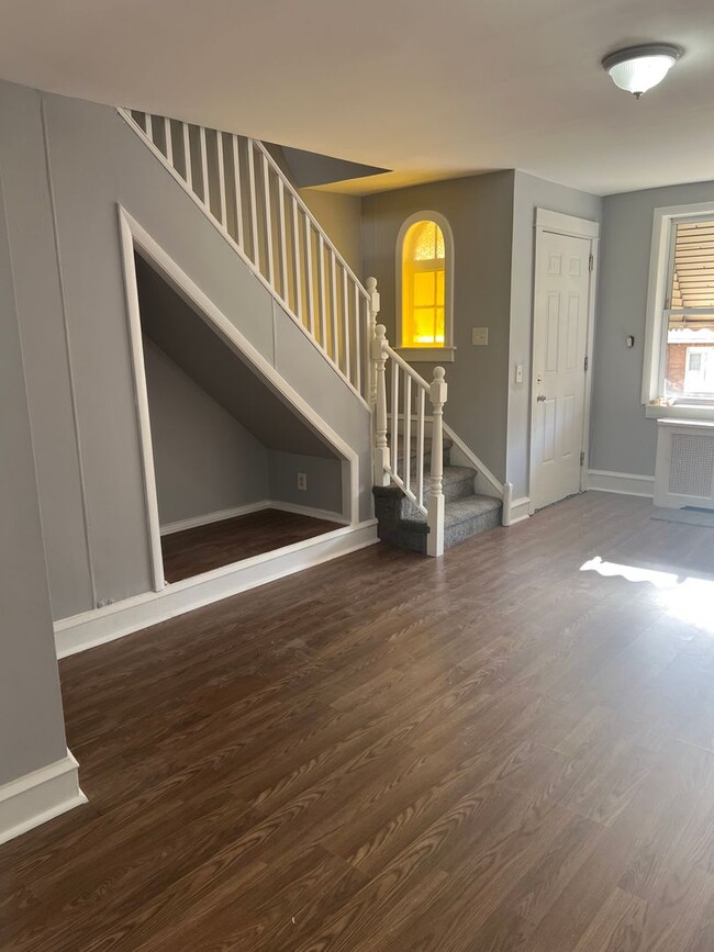 Building Photo - 3-Bedroom House for Rent!
