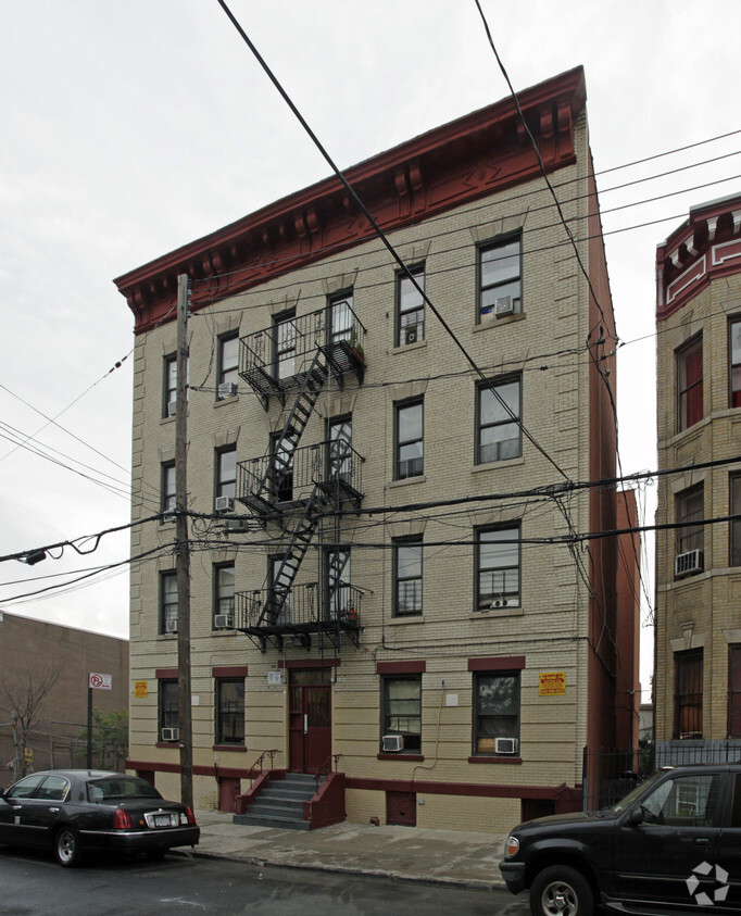 1463 Hoe Ave, Bronx, NY 10460 - Apartments in Bronx, NY | Apartments.com