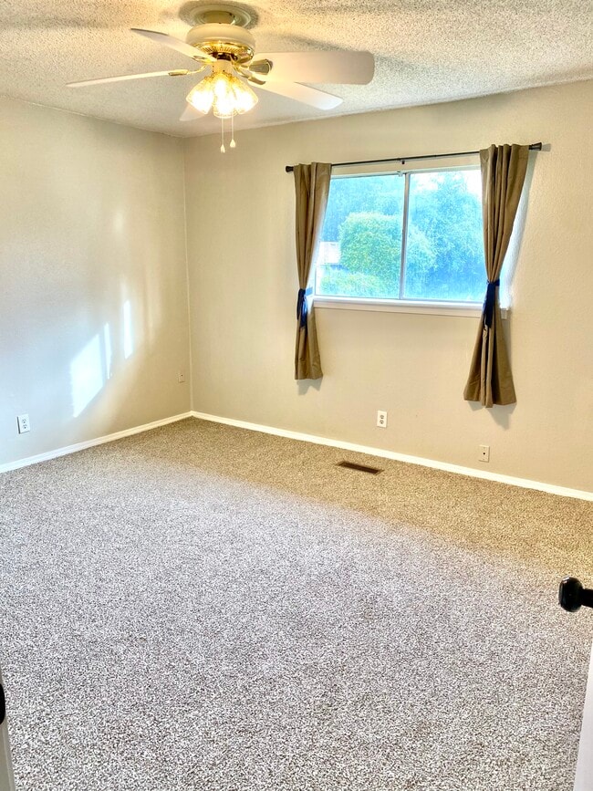 Foto del edificio - 305 W Quantico St