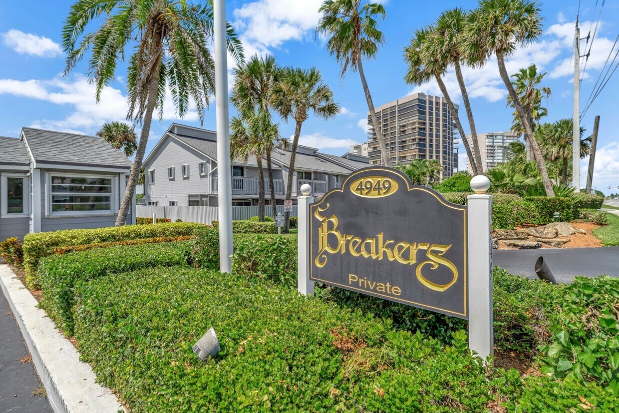 Primary Photo - Make this your winter getaway!
