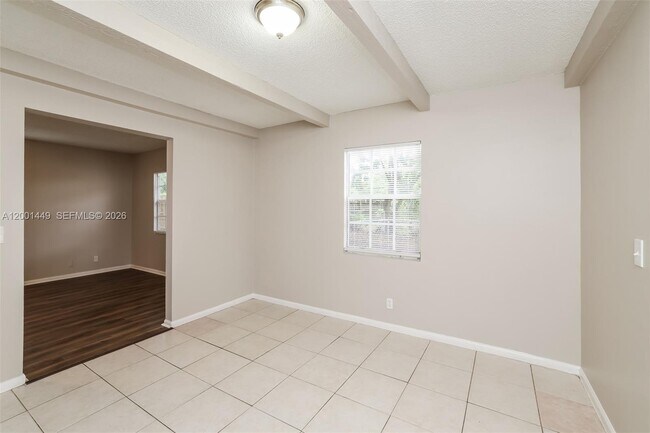 Foto del edificio - 3637 Ave Montresor