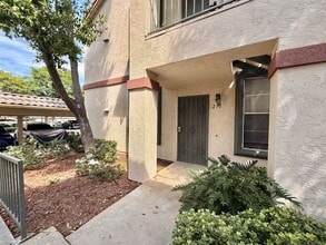 Building Photo - 10878 Sabre Hill Dr