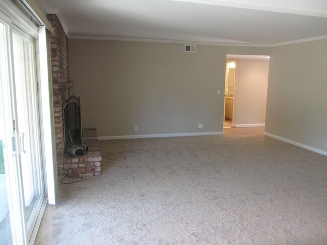 Building Photo - 1141 Dunford Way