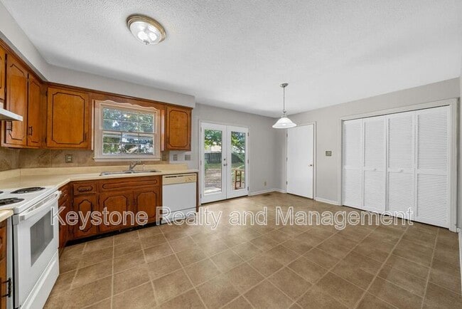 Building Photo - 3445 Arvin Dr