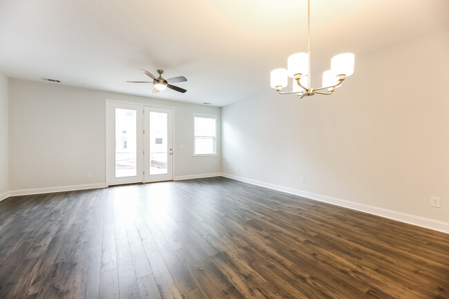 Building Photo - 42 Red Horse Way, Greer, SC
