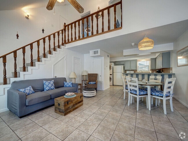 Building Photo - 15201 Leeward Dr