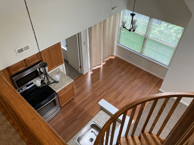 Foto del edificio - 616 Foxcroft Cir