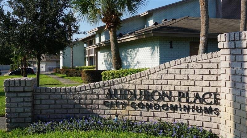 Foto principal - 2840 Plaza Terrace Dr