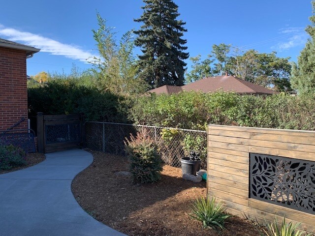 gate to private entrance - 1355 Quebec St
