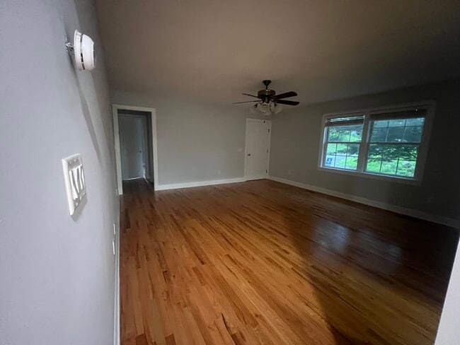 Living room - 24 Cross St