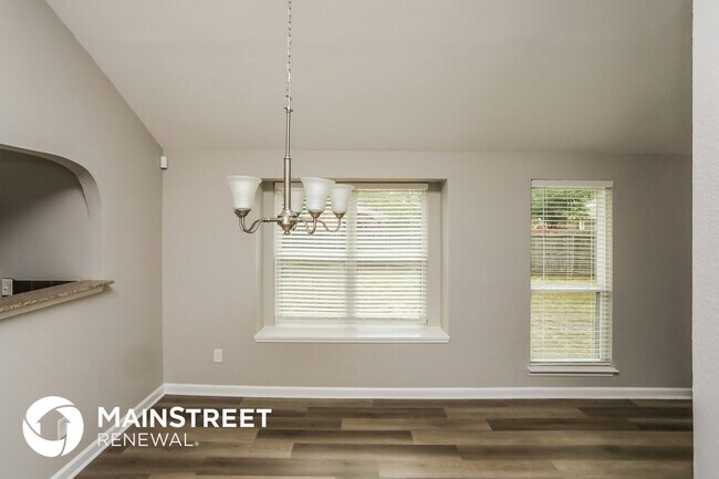 Foto del edificio - 10368 Wood Heights Dr