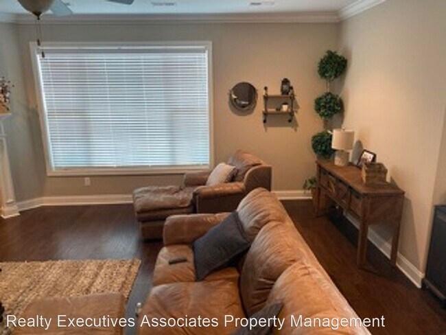 Foto del edificio - 3 br, 2.5 bath House - 2207 Villa Garden Way