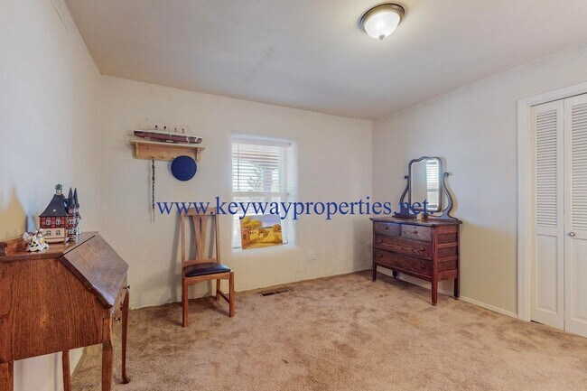 Foto del edificio - Belen 4 Bedroom Home