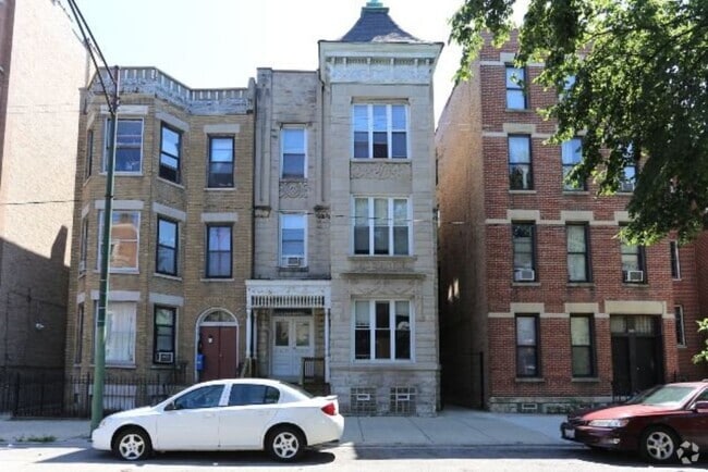Building Photo - 1411 W Erie St