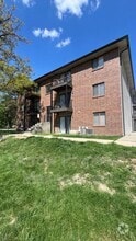 Building Photo - 3405 Holdrege St