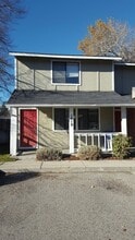 Building Photo - 1410 E Carter Ln