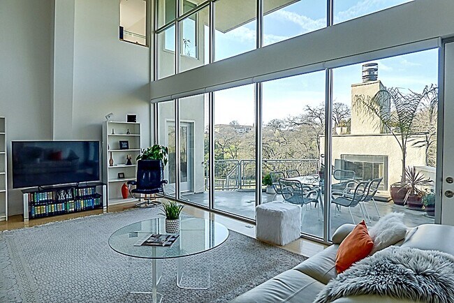 Foto del edificio - 108 Lost Oak Ct