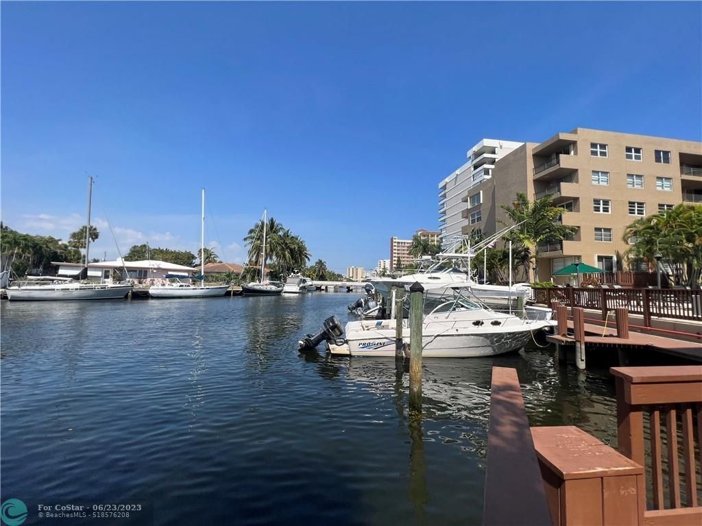 Primary Photo - 1421 S Ocean Blvd