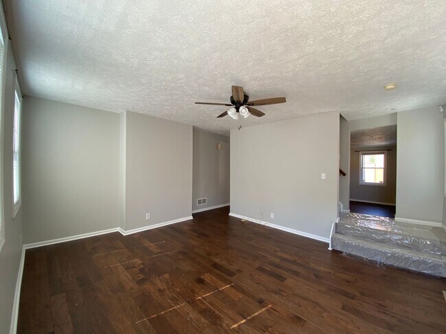 Foto del edificio - MODERN 3 BEDROOM IN THE HEART OF SOUTHSIDE!