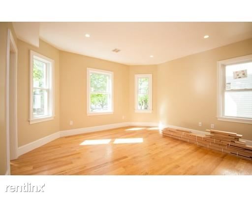 Building Photo - 3 br, 2 bath  - 10 Edwin St