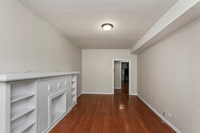 Foto del edificio - 3751 W Sunnyside Ave