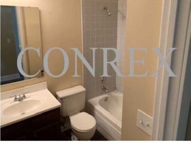Building Photo - 2057 Monks Hollow Dr