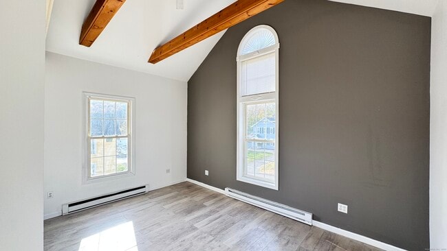 Building Photo - 55 Hoadley St