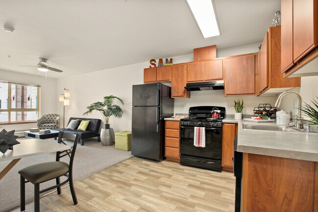 Cocina de SHAG Victoria Park Senior Living - Victoria Park Senior Living Apartments