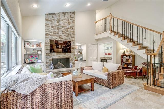 Foto principal - 5425 Collinwood Ave