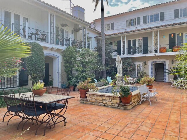 courtyard - 10806 Lindbrook Dr