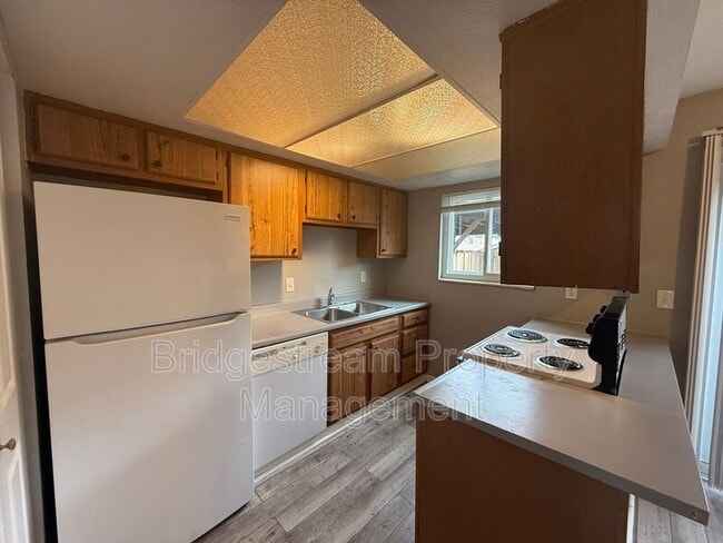 Building Photo - 969 Taylorsview Dr